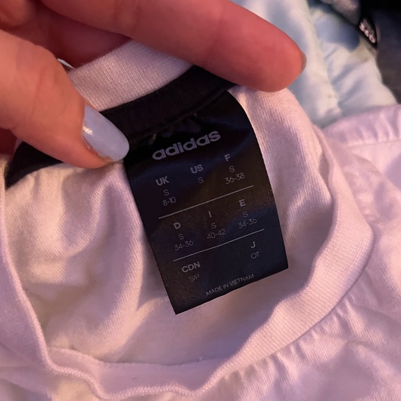 Adidas Shirt Size: S - Picture 4 of 4
